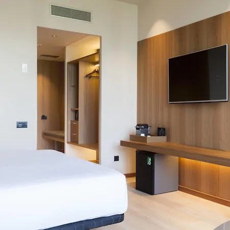 Hotel Ac Diagonal L'illa By Marriott Barcelone