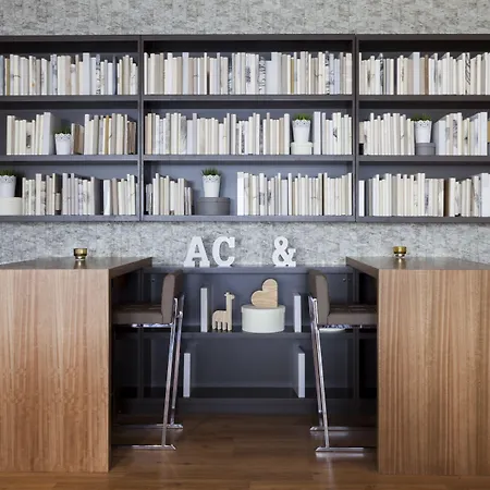 ホテル Ac Diagonal L'illa By Marriott 4*