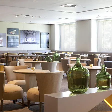 ホテル Ac Diagonal L'illa By Marriott 4*