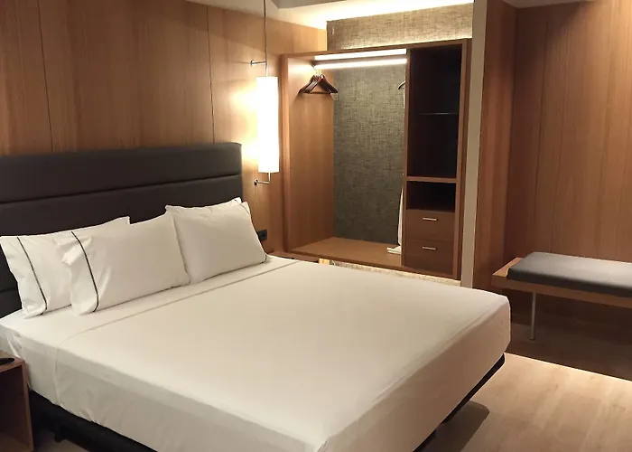 Отель Ac Diagonal L'illa By Marriott 4*