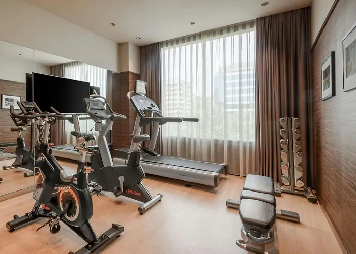 Hotel Ac Diagonal L'illa By Marriott